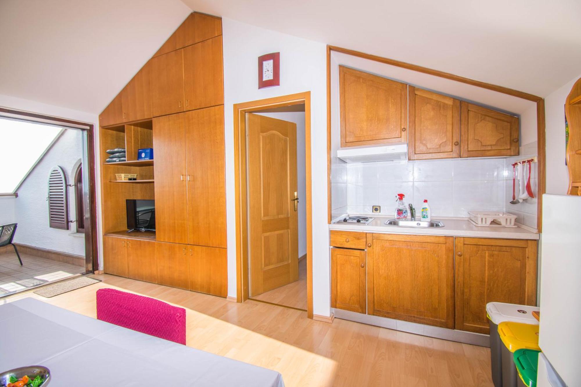 Punta & Vista In Krk Apartment *